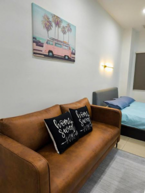 SS15 Courtyard Sunway Studio Netflix 100m to LRT